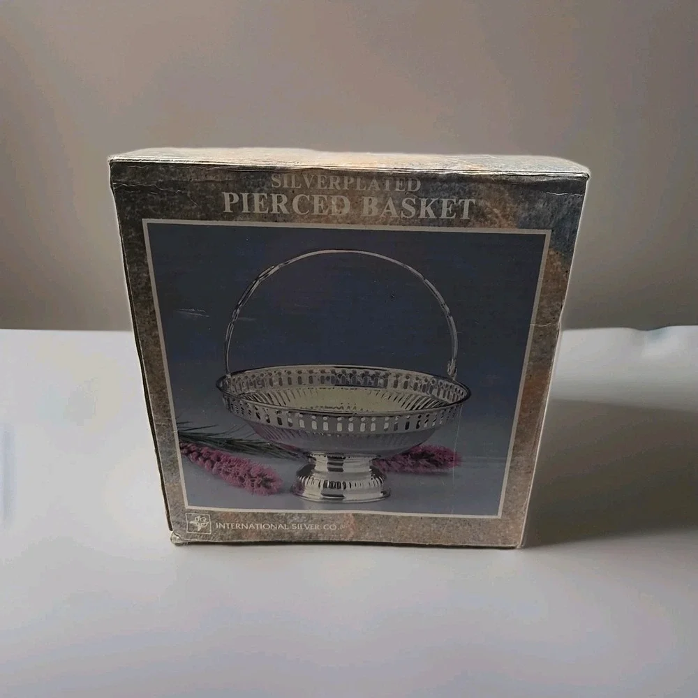 Vintage Silver Plated Scallop Shaped Basket from International‎ Silver Company